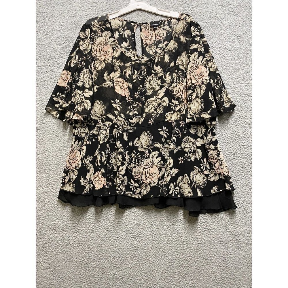 -Torrid Women’s Short Sleeve Floral Tunic Blouse Top Size 3X Plus
